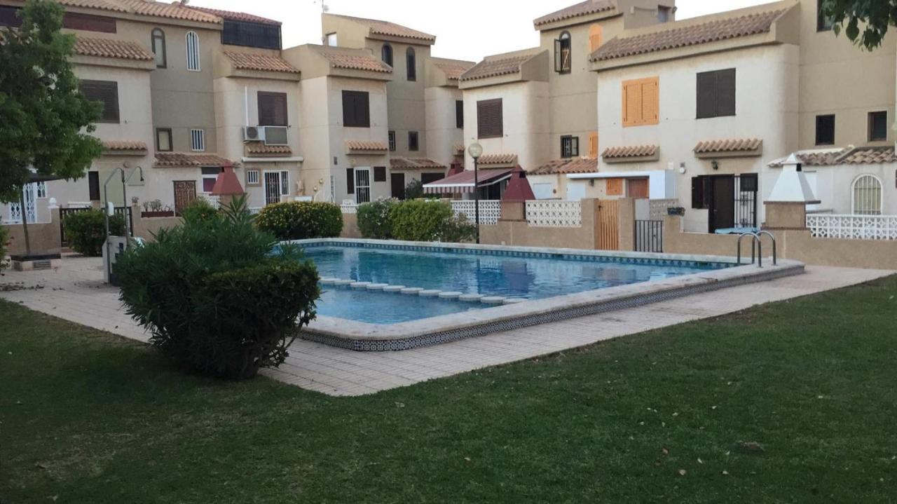 Despertar En Torrevieja Villa Bagian luar foto